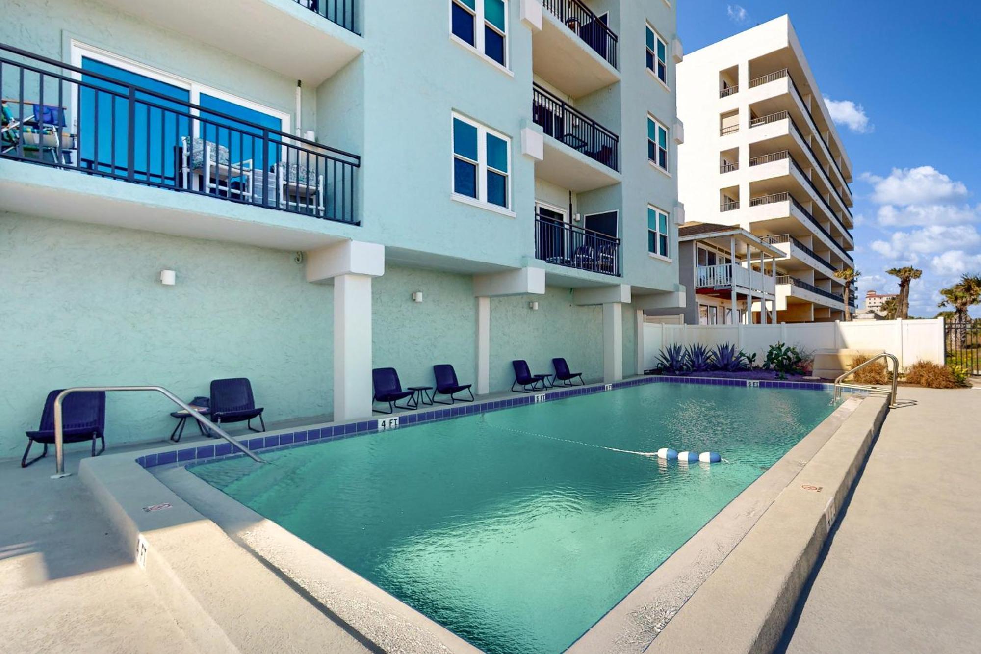 Jax Beach Oceanfront Getaway ジャクソンビル・ビーチ 部屋 写真